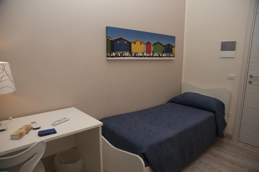 4Rooms Guest House Free Wi-Fi Salerno Eksteriør bilde