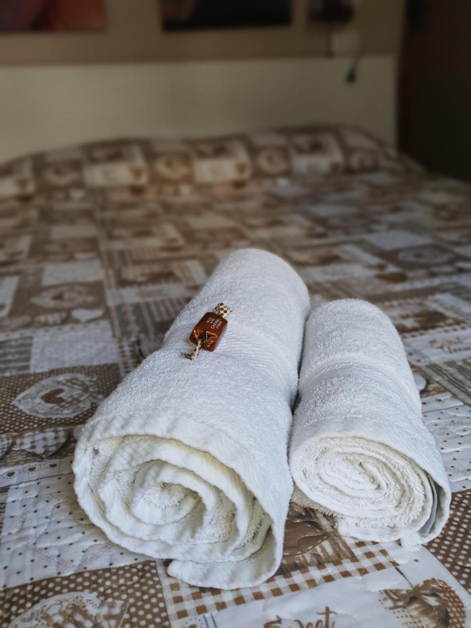 4Rooms Guest House Free Wi-Fi Salerno Eksteriør bilde