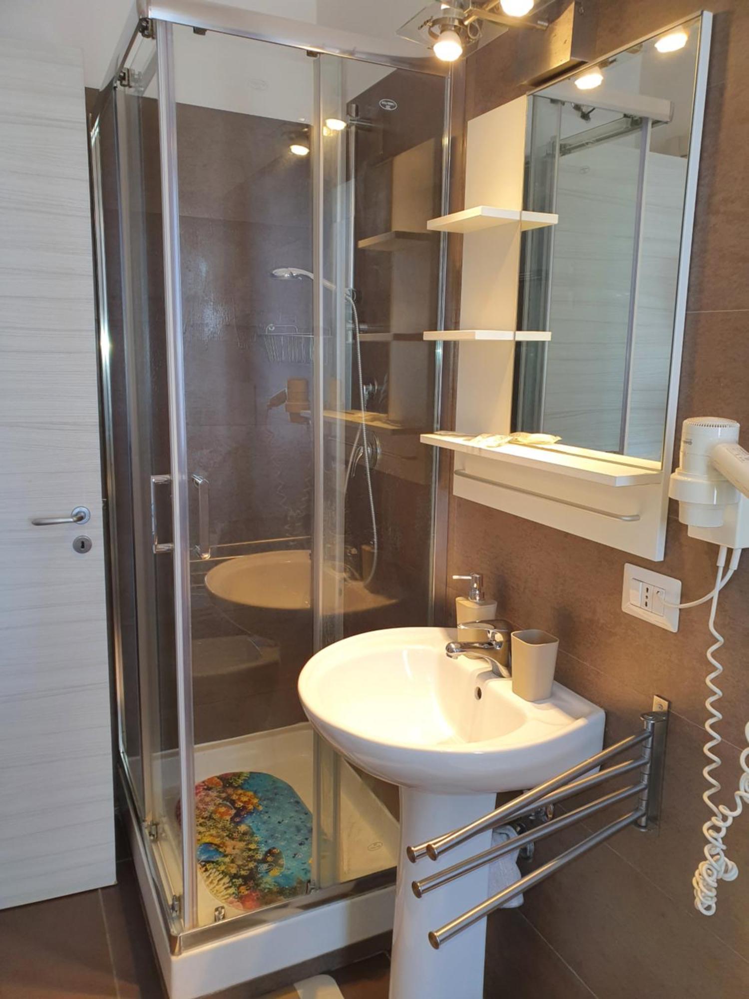 4Rooms Guest House Free Wi-Fi Salerno Eksteriør bilde