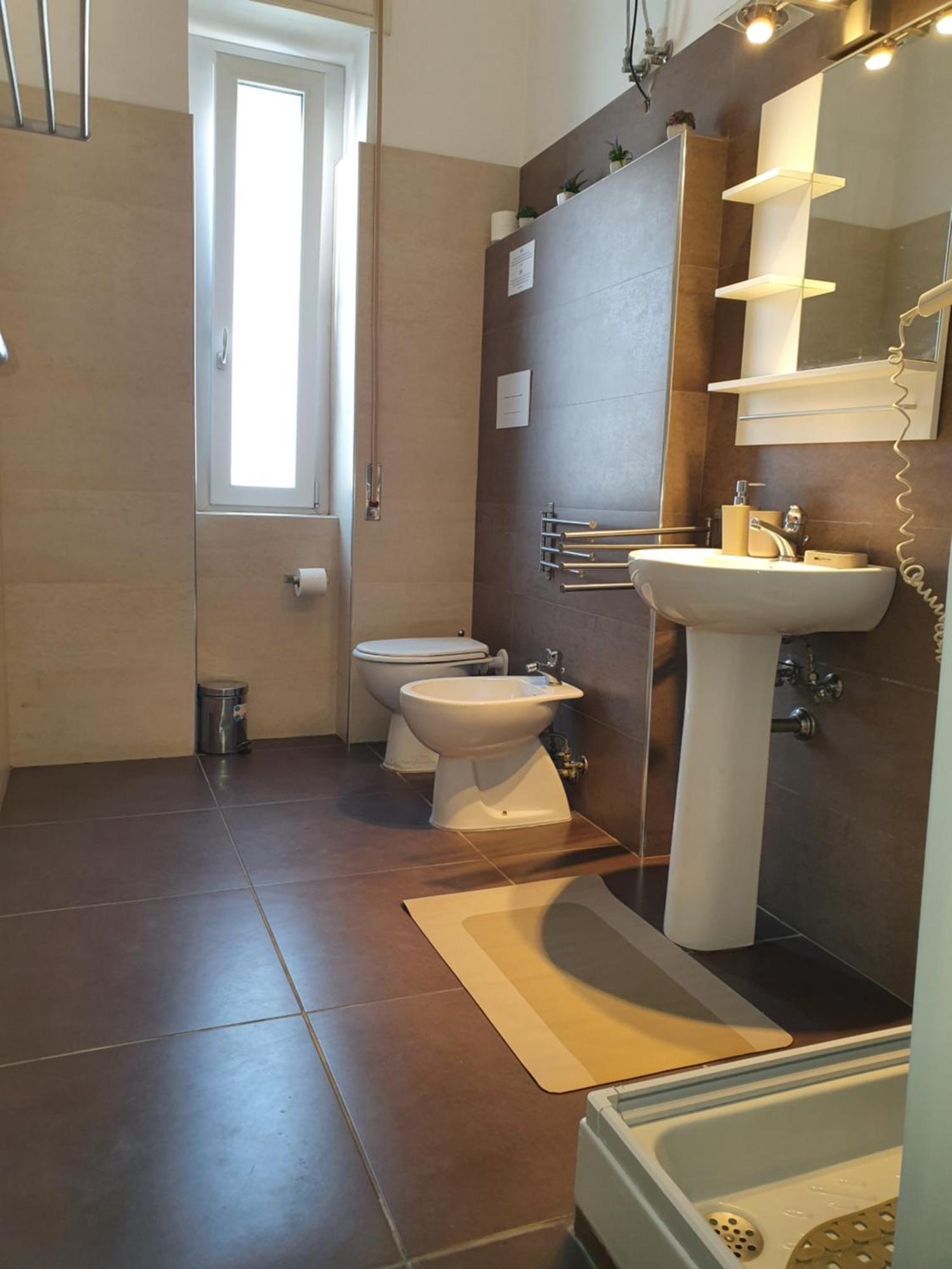 4Rooms Guest House Free Wi-Fi Salerno Eksteriør bilde