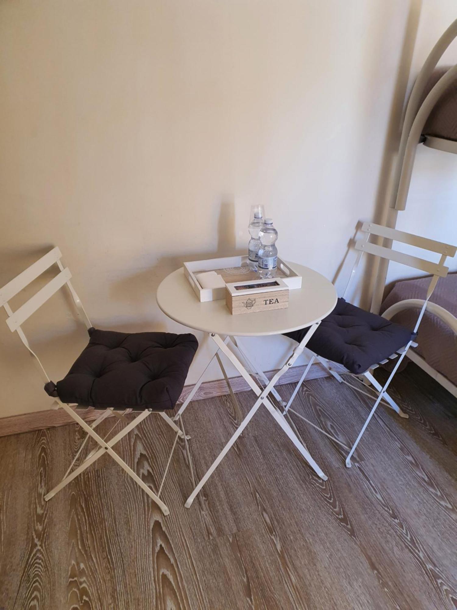 4Rooms Guest House Free Wi-Fi Salerno Eksteriør bilde