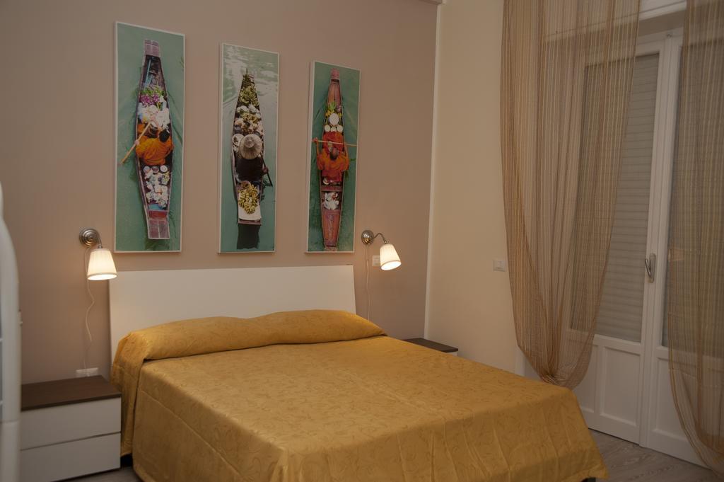 4Rooms Guest House Free Wi-Fi Salerno Rom bilde